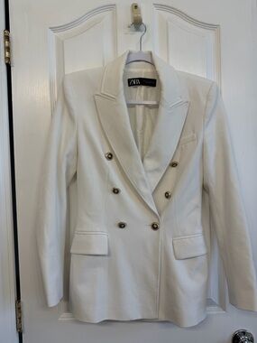 Zara Women's Double-Breasted White Blazer